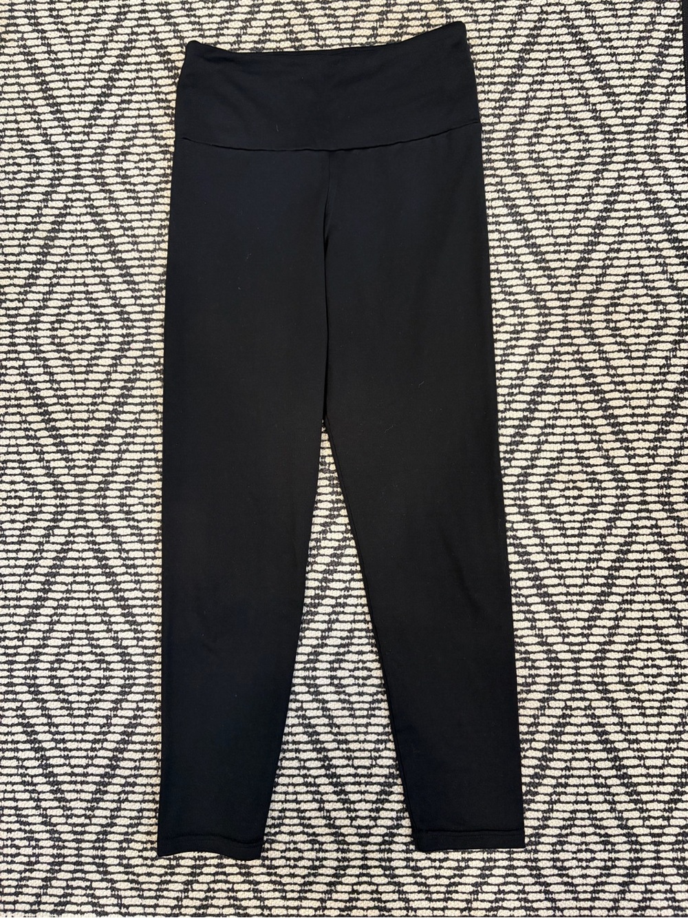 Buttercream Clothing Cropped Legging Size Small